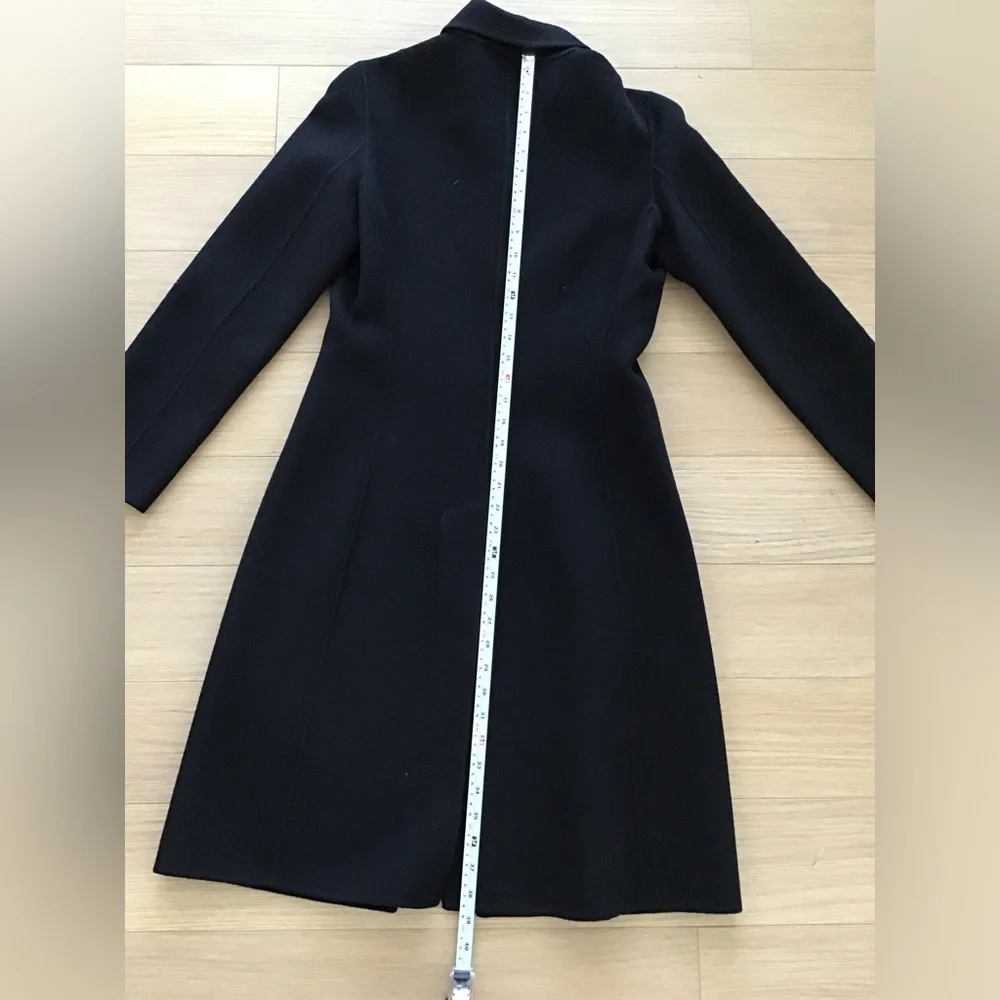 Elie Tahari black coat with snap buttons - Picture 6 of 6